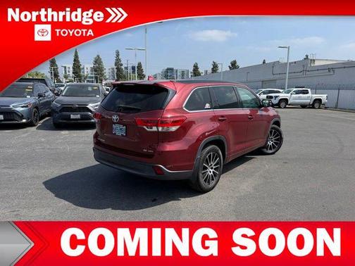 Salsa Red Pearl 2018 Toyota Highlander SE