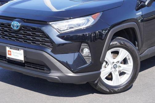 2020 Toyota RAV4 Hybrid XLE