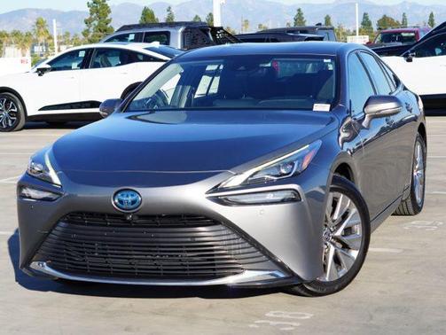 2022 Toyota Mirai Base