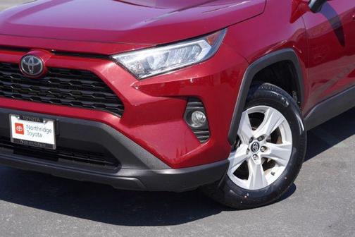 2020 Toyota RAV4 XLE