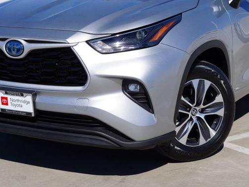 2024 Toyota Highlander Hybrid XLE