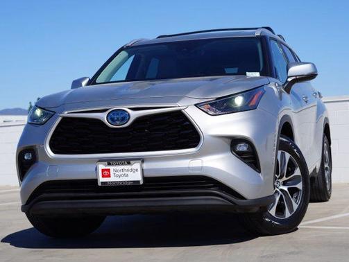 2024 Toyota Highlander Hybrid XLE