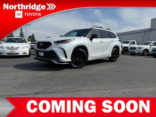 Wind Chill Pearl 2025 Toyota Highlander XSE