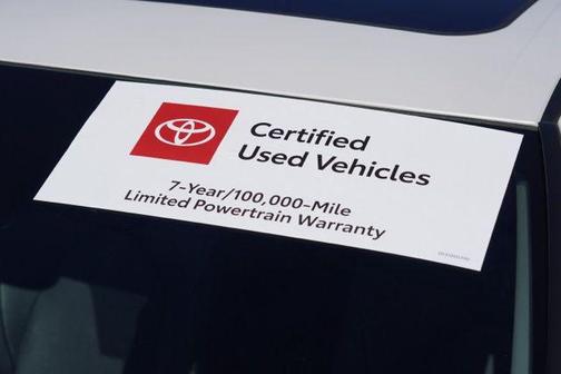 2023 Toyota Camry Hybrid XLE