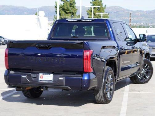 2023 Toyota Tundra Hybrid Platinum