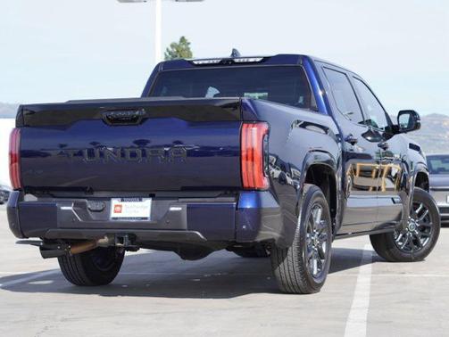 2023 Toyota Tundra Hybrid Platinum