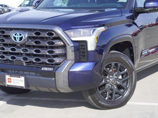 2023 Toyota Tundra Hybrid Platinum