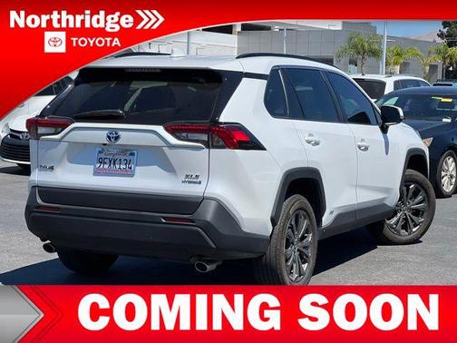 2023 Toyota RAV4 Hybrid XLE Premium
