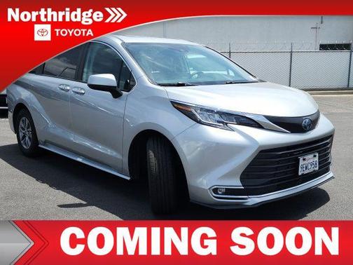 2023 Toyota Sienna XLE