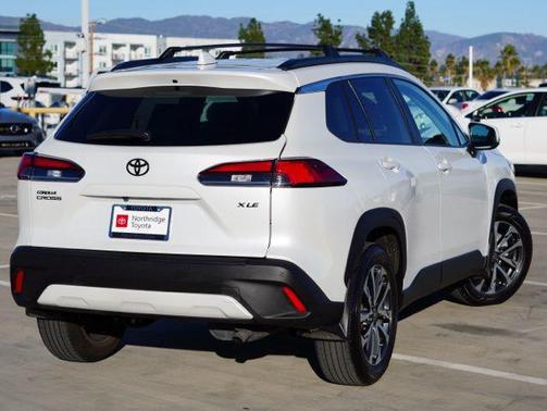 2024 Toyota Corolla Cross XLE