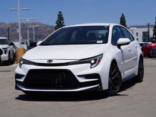 Ice Cap 2024 Toyota Corolla SE