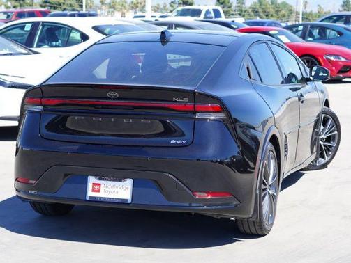 2024 Toyota Prius XLE