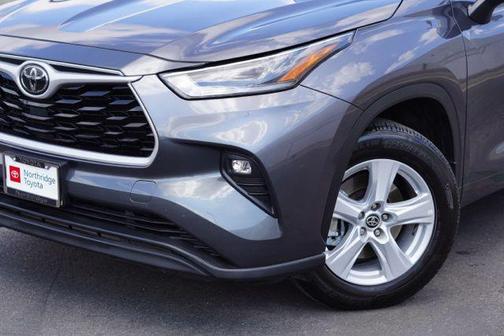 2021 Toyota Highlander LE