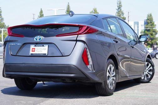 2021 Toyota Prius Prime LE