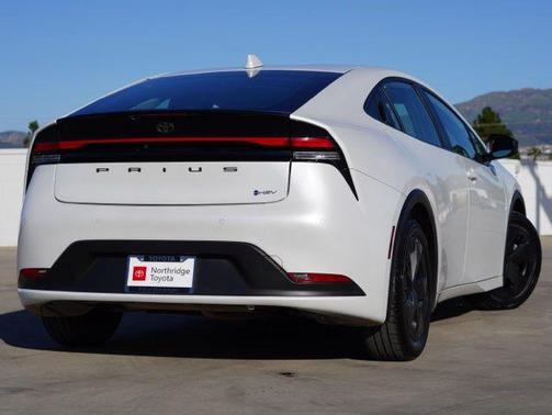 2023 Toyota Prius LE