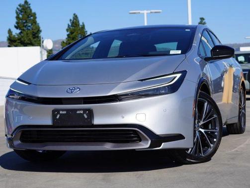 2024 Toyota Prius XLE