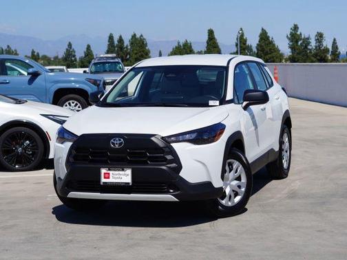 Wind Chill Pearl 2026 Toyota Corolla Cross L