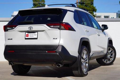 2023 Toyota RAV4 XLE Premium