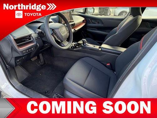 2025 Toyota Prius Plug-In Hybrid SE