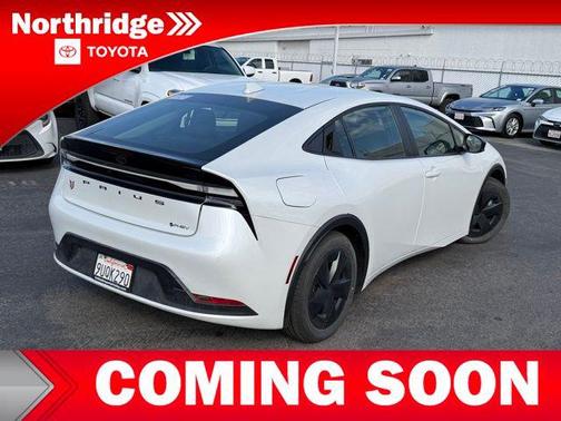 2025 Toyota Prius Plug-In Hybrid SE