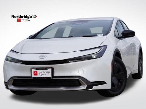 2025 Toyota Prius Plug-In Hybrid SE