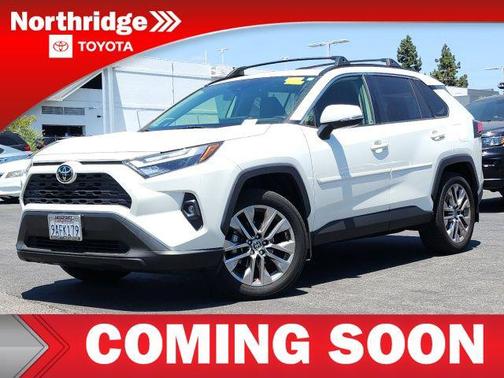 2022 Toyota RAV4 XLE Premium