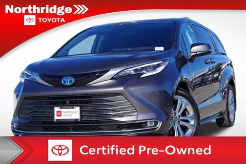 2023 Toyota Sienna Platinum 7 Passenger