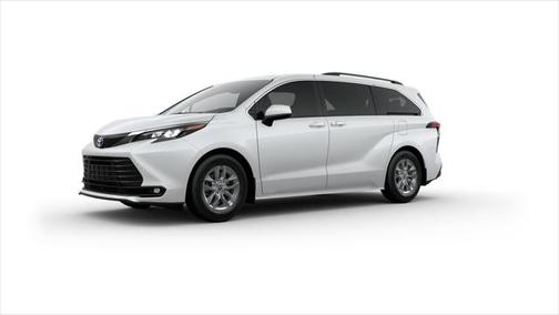 2025 Toyota Sienna XLE 8 Passenger