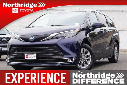 2024 Toyota Sienna XLE