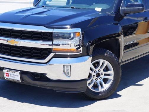 Black 2018 Chevrolet Silverado 1500 1LT