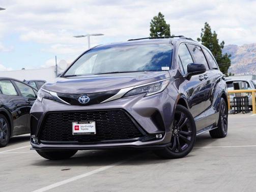 Predawn Gray Mica 2021 Toyota Sienna XSE 7 Passenger