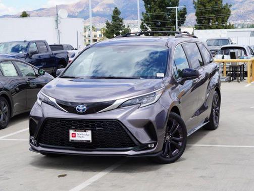 Predawn Gray Mica 2021 Toyota Sienna XSE 7 Passenger