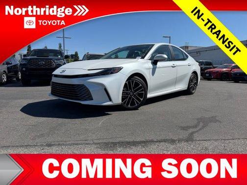 Wind Chill Pearl 2025 Toyota Camry XLE