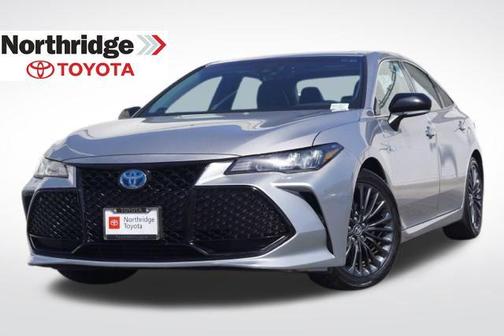2019 Toyota Avalon Hybrid XSE