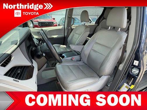 2018 Toyota Sienna XLE