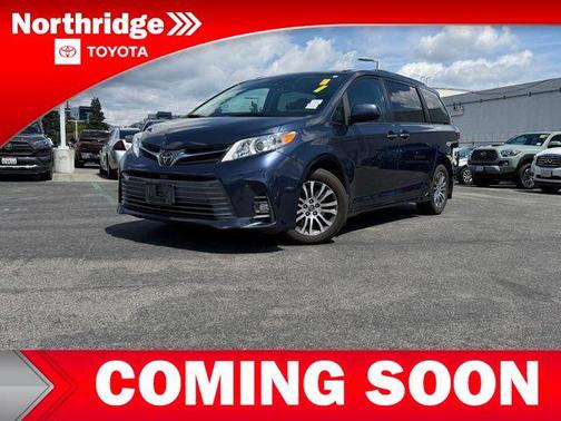 2018 Toyota Sienna XLE