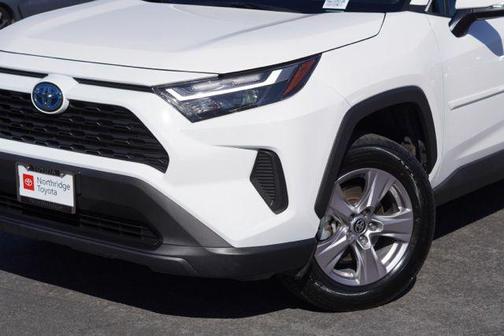 2024 Toyota RAV4 Hybrid LE
