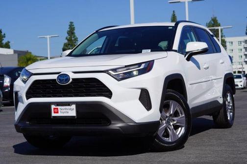 2024 Toyota RAV4 Hybrid LE