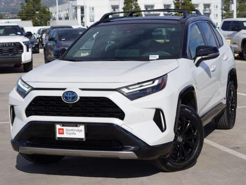 2024 Toyota RAV4 Hybrid SE