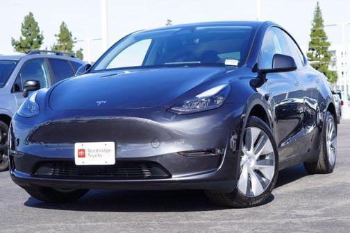 2024 Tesla Model Y Long Range Dual Motor All-Wheel Drive