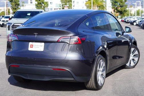 2024 Tesla Model Y Long Range Dual Motor All-Wheel Drive