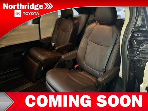 2023 Toyota Sienna Platinum 7 Passenger