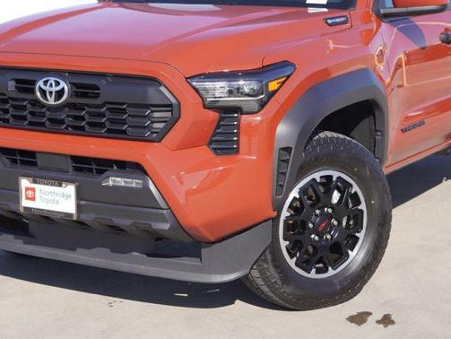 2025 Toyota Tacoma Hybrid TRD Off Road