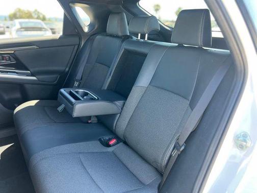 Wind Chill Pearl 2024 Toyota bZ4X XLE