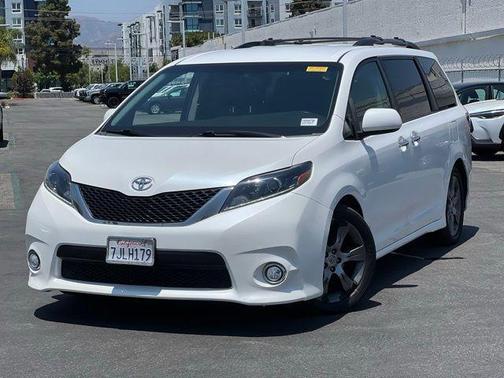 2015 Toyota Sienna SE