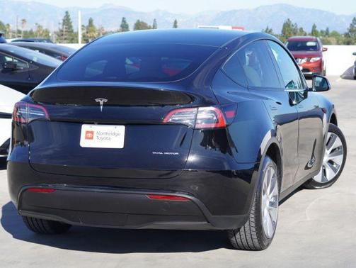 2023 Tesla Model Y Long Range Dual Motor All-Wheel Drive