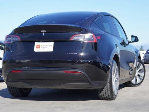 2023 Tesla Model Y Long Range Dual Motor All-Wheel Drive