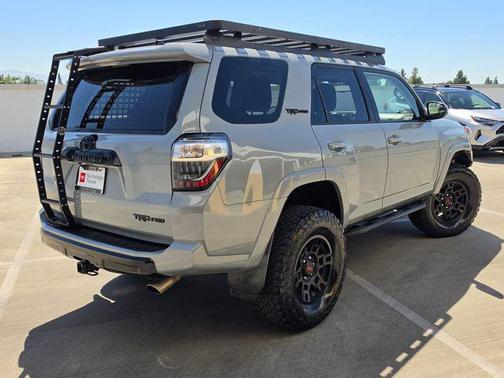Cement 2017 Toyota 4Runner TRD Pro
