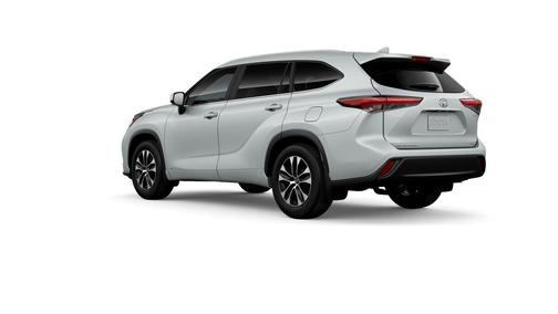 Wind Chill Pearl 2026 Toyota Highlander Hybrid XLE