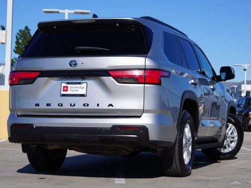 2023 Toyota Sequoia SR5